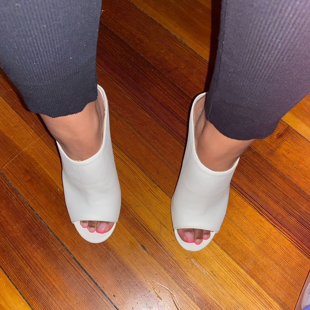 Mules - Picture 2 of 3